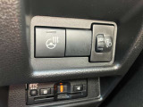 ハンドルヒーター、ヘッドライトのレベリング機能を装備しております。
