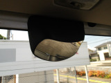死角になりやすい車両後方を確認できるミラーもついています。
