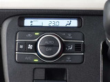 オートエアコンを装備しております!自動で調整してくれますので、車内も快適です☆