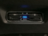 いまや快適なカーライフに欠かせないETCが付いています。