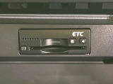 【ETC】高速道路の料金所をストレスなく通過!話題のスポットやサービスエリアに多い「スマートIC」利用時は必須のアイテムです。当店でセットアップを実施、ご納車当日からすぐにご利用いただけます!