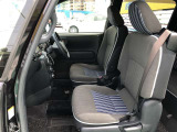 【運転席・助手席】です!実際お座りいただくのが分かりやすいと思いますので,ぜひお気軽にご来店ください♪状態もいいですよ☆