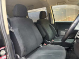 運転席も広々としており運転しやすい環境を実現しています☆