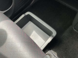 小物入れに!シートアンダートレイ