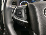 手元でオーディオの音量調整やソース切り替えができるスイッチです!運転中でも視線や姿勢を変えることなく、簡単に操作できるのでとても便利ですね♪