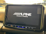 【9型ディスプレイオーディオ】お手持ちのスマートフォンとの連携で、ナビや音楽再生など各種アプリを使用可能。スマホに近い感覚でお使いいただけます♪