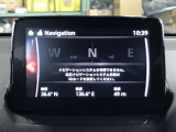 ナビ専用SDカードを御購入いただき、SDカードスロットに挿入するとナビが使用出来ます!詳しくは営業スタッフにお問い合わせください。