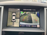 アラウンドビュ-モニタ-装備。上から見下ろすように見える画像で車庫入れ時も楽チンです!見えずらい死角もある程度カバ-出来るので安心です♪