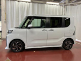 【スマートアシスト搭載車】 衝突回避支援ブレーキ機能(対車両・歩行者)、衝突警報機能(対車両・対歩行者)、誤発信抑制制御機能などの機能で安全な運転をサポートします。
