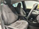 運転席も広々としており運転しやすい環境を実現しています☆室内クリーニングも実施済みです。