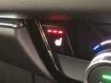 【シートヒーター】スイッチを押せば、座面と背もたれで体を温めてくれます♪
