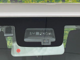 【スズキ セーフティサポート】走行中に前方の車両等を認識し、衝突しそうな時は警報とブレーキで衝突回避と被害軽減をアシスト。より安全にドライブをお楽しみいただけます。