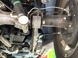 お車を安心してお乗りいただく為には、足回りの定期点検が欠かせません。サービスサポート(有償保証)では無料点検もご提供しており、安心のカーライフをお過ごしいただけるサポート体制が整っています。