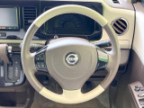 【純正革巻きステアリング】上質な革を使用することで、手にしっかり馴染みとても運転しやすいハンドルです♪