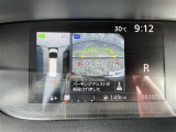 便利な【バックモニター】で安全確認もできます。駐車が苦手な方にもオススメな便利機能です。
