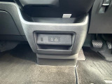 店舗にて現車の確認もいただけますので、お電話で在庫のご確認の上是非ご来店くださいませ!!!