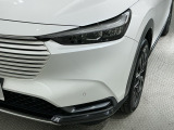 LEDヘッドライトは、点灯の瞬間から最大光量を発揮し、突然暗くなるトンネルなどでの安定感を高めます。