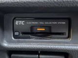 高速道路への出入り口でのスムーズな走行に必須のETC装着です。