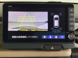 便利な3ビュー切り替え、ガイド線表示付きのバックカメラです。後退時、後方の視界をサポートします