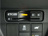 ◆ETC2.0◆進化したドライブ体験。料金収受システムだけだったETCが生まれ変わって、高速道路を賢く使うETC2.0に進化しました。多彩な情報サービスが便利で快適なドライブ体験を提供します。