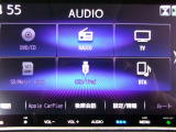 フルセグTV搭載。CD/DVD再生、Bluetoothオーディオに対応しています。