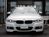 BMW在庫保有台数常時100台以上!ご来店の際はBMW本店(厚木市下荻野140-1)にご来店ください!弊社自慢の全天候型ショールーム!BMW在庫保有台数常時100台以上ございます!