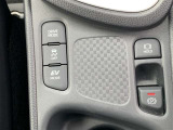 今は電動パーキングが主流で連動しますので、操作がひと手間無くなり、便利です