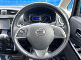 【純正革巻きステアリング】上質な革を使用することで、手にしっかり馴染みとても運転しやすいハンドルです♪