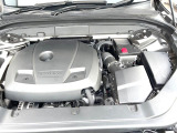 ご納車前に、店舗に併設された整備工場にて点検整備を行います。ボルボ車を熟知したテクニシャンが、ディーラーならではの安心感をご提供致します。