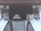 【トヨタセーフティセンス】走行中に前方の車両等を認識し、衝突しそうな時は警報とブレーキで衝突回避と被害軽減をアシスト。より安全にドライブをお楽しみいただけます。