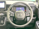 【ステアリングスイッチ】運転中、前方から目線をそらすことなく、オーディオ等の操作が可能な便利機能!安心&快適なドライブを演出してくれます♪