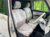 運転席シート廻りは使用感も少なく、良好な状態となっています。丁寧に使われていたことがよくわかりますね。