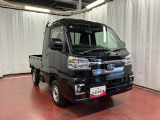 広々としたキャビンが乗用車感覚の快適さを実現します。