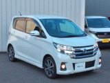 その他、内外装現状ながらお値ごろ感のある特選お買得価格車などもご用意しております!