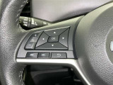 ステアリングスイッチ装備!運転しながら手元でオーディオの操作などができます。
