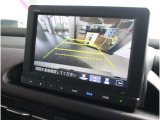 バックカメラが装備されており、後方の安全確認はもちろんのこと狭い場所での駐車や雨の日・夜間など視界の悪いコンディションでのストレスの軽減にもなります!