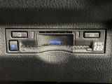 ETC車載器搭載しております。高速道路も料金支払いレーンに並ばず通過でき、とても便利です。ETCカードもお車購入時に入会する事ができます。お気軽にお問い合わせ下さい。