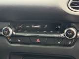 オートエアコンは運転席側と助手席側でそれぞれ自由に温度設定ができます。