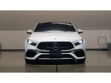 パノラミックスライディングルーフ・・・車速に応じて最適なチルト角に調整する3ステージの自動チルト制御機構が備わっています。挟み込み防止機能付き