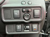 運転支援システムも多数装備されております。追突被害を軽減するエマージェンシーブレーキも付いております。