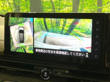 【アラウンドビューモニター】専用のカメラにより、上から見下ろしたような視点で360度クルマの周囲を確認することができます☆死角部分も確認しやすく、狭い場所での切り返しや駐車もスムーズに行えます。
