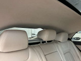 メモリー付きパワーシートが装備されている車両はシートの位置・ドアミラーの角度・ハンドルの位置を3名まで記憶出来ます。