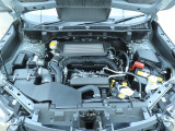 スバルと言えば水平対向エンジン。車体の低い位置に搭載されているので、万一の衝突時には、エンジンルームの下へ潜り込み、室内の乗員の被害軽減に貢献致します。