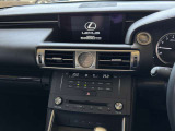 ☆メーカーSDナビ!DVDや地デジの視聴も可能♪バックモニター装備で車庫入れなども安心です♪