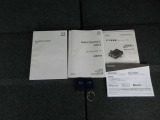 キーを携帯していればリクエストスイッチを押すだけでドアの開錠・施錠が可能です。しかもキーを差し込むことなくエンジンの始動・停止も可能です。取扱説明書・メンテナンスノートが揃っていますので安心です。