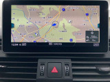ナビゲーションに加えてオーディオ・ビジュアルプレーヤー、ハンズフリーテレフォン、車両設定機能などを集約したインフォテインメントシステムです。