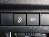 オートマチックハイビームとは、先行車や対向車のライトを認識し、ハイビームとロービームを自動で切り替える機能です。夜道の視界を確保します。詳細は販売店スタッフまでおたずねください。