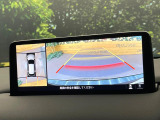 【360&deg;ビューモニター】専用のカメラにより、上から見下ろしたような視点で360度クルマの周囲を確認することができます☆死角部分も確認しやすく、狭い場所での切り返しや駐車もスムーズに行えます。