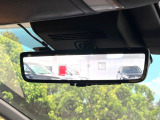 【デジタルインナーミラー】後席の大きな荷物や同乗者で後方が確認しづらい時でも安心!カメラが撮影した車両後方の映像をルームミラー内に表示。クリアな視界で状況の確認が可能です!