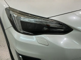 LEDヘッドライトは、点灯の瞬間から最大光量を発揮し、突然暗くなるトンネルなどでの安定感を高めます。